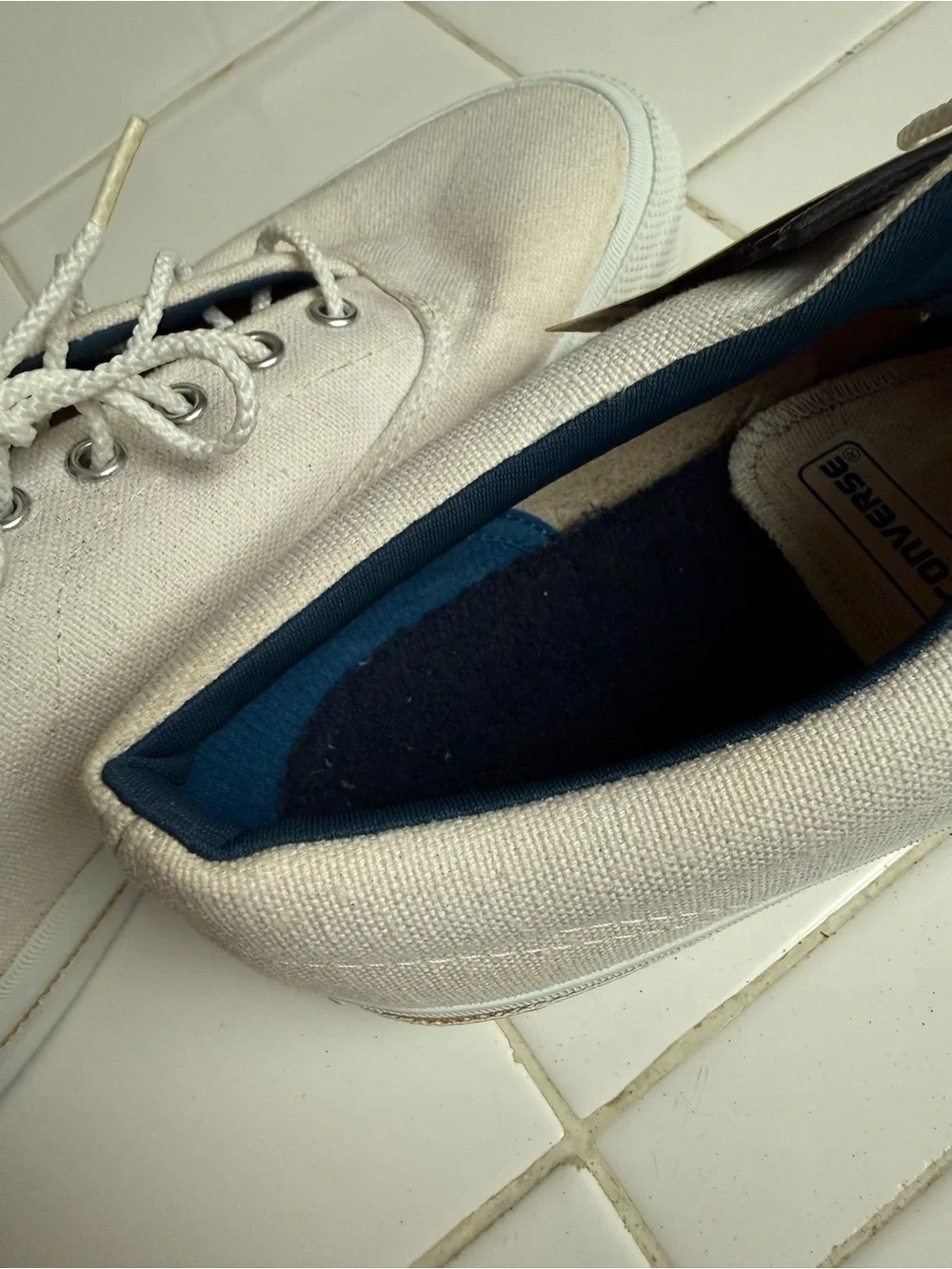 Converse authentic new